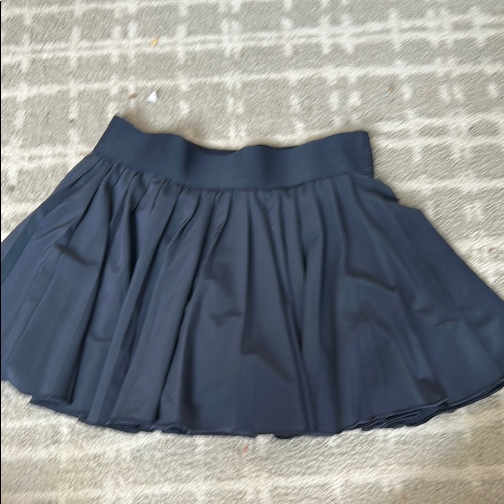 Aritzia mini navy skirt
